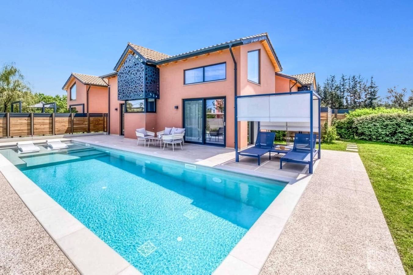 Villa Water by Villa Plus in Ligia, Grèce