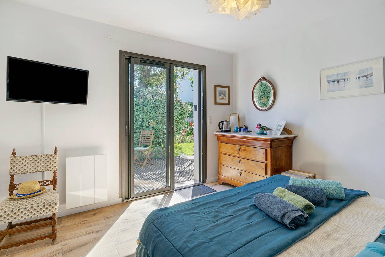 Charmantes Zimmer mit Pool und Garten – Frühstück inklusive in Saint-Palais-sur-Mer, Côte de Beauté