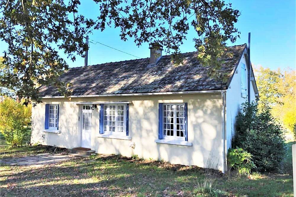 Ferienhaus in Frankreich nahe Wanderwegen in Couleuvre, Allier