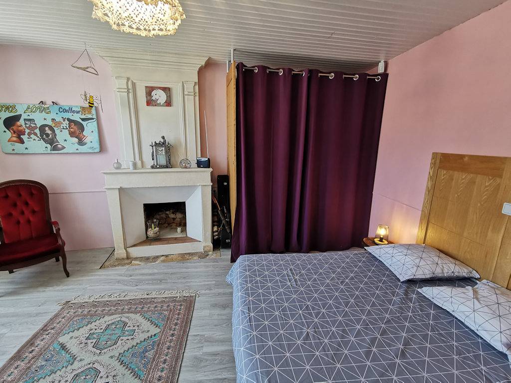 Grande chambre cosy - Chambre in Crazannes, Région de Saintes