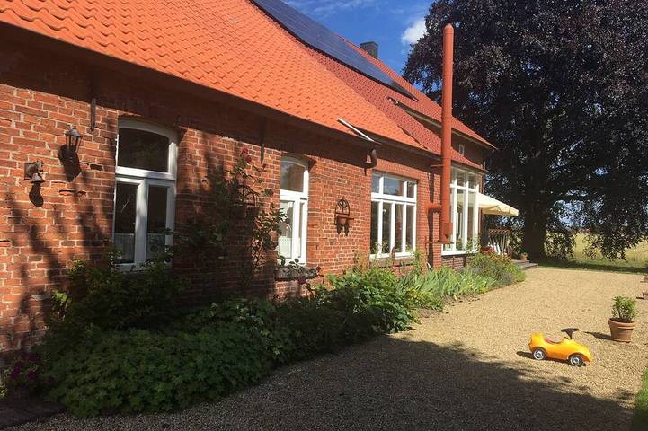 Ferienwohnung für 6 Personen, mit Garten in Bunde