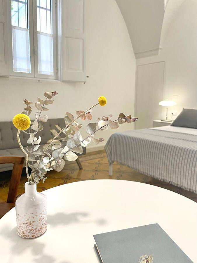 Location de vacances pour 2 personnes, avec vue ainsi que terrasse et jardin à Copertino - 3