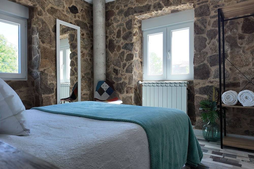 Casa Do José in the heart of the Ribeira Sacra in Pantón, Lugo Province