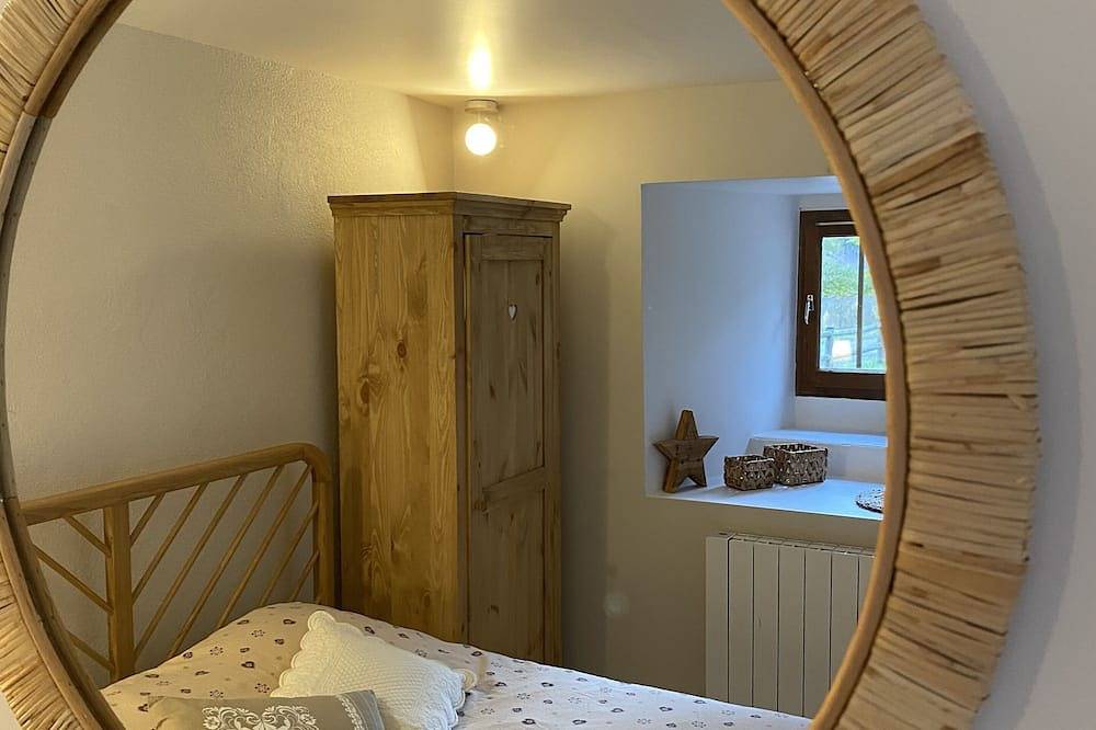 Appartement entier, Le Pin Bleu - Les Pierres du Chomeil - Piscine in Rosières, Haute-Loire