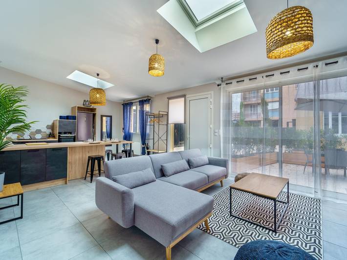 Gîte für 9 Personen, mit Terrasse in Dijon