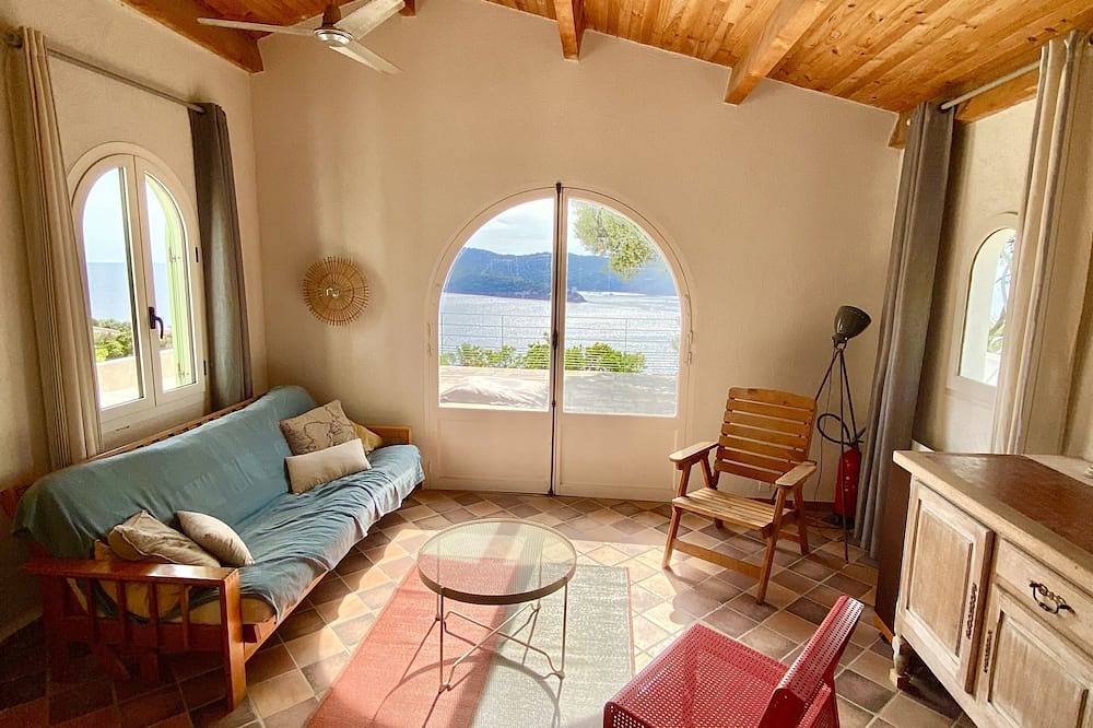 Budeiya - Haus mit Panoramablick auf das Meer in Île du Levant