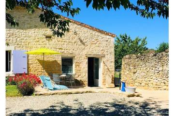 Gîte pour 5 personnes, avec jardin à Celles-sur-Belle