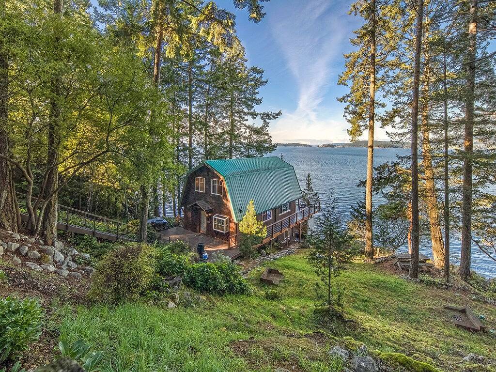 Waterfront! Hot Tub! (Ewr) in San Juan Island