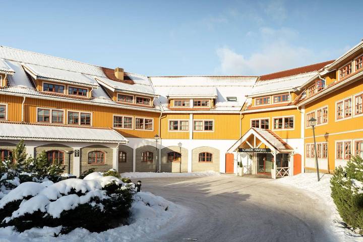Resort for 2 personer, med Badebasseng og Sauna i Oppland
