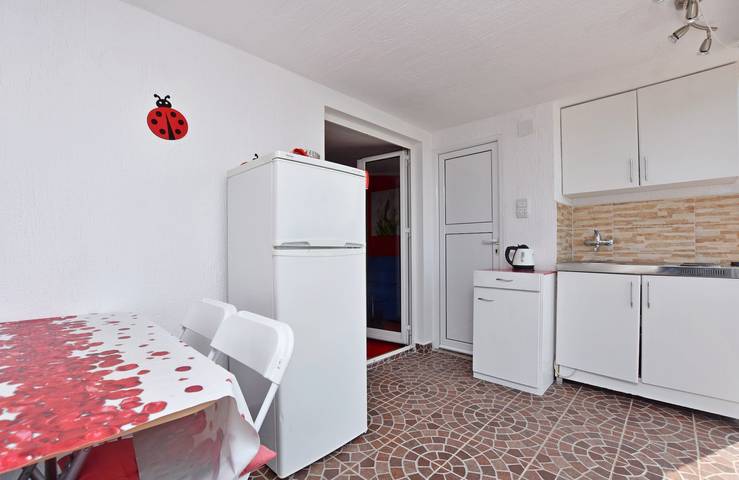 Gîte pour 6 personnes, avec piscine et terrasse au Monténégro - 4