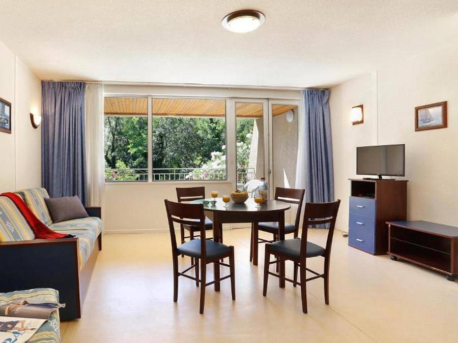 Résidence Le Domaine de Chames - Studio 5 personnes - St/5P in Vallon-Pont-d'Arc, Ardèche