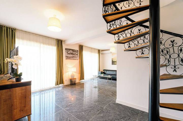Chambre d’hôte pour 10 personnes à Cannes - 2
