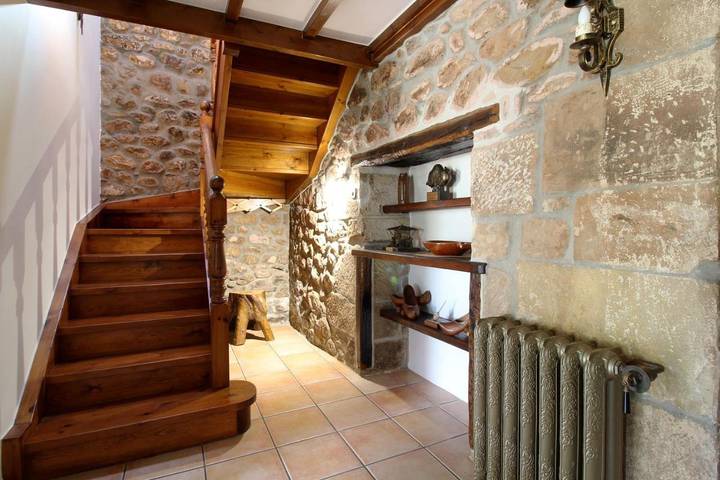 Location de vacances pour 6 personnes, avec jardin et vue à Torrelavega - 3