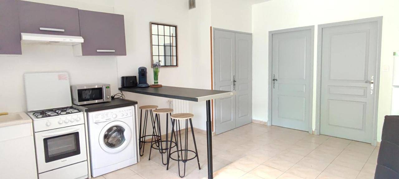 Appartement entier, Gîte de la Tride B avec terrasse proche du centre in Lectoure, Gers