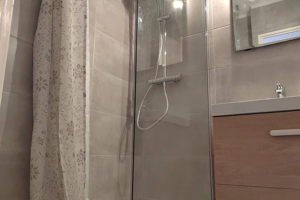 Entire apartment, Cozy 1Br Apt for 6, Ski-In/Out Access, South/West Balcony, Pet-Friendly, Central l'Alpe d'Huez in L'Alpe d'Huez, Écrins National Park