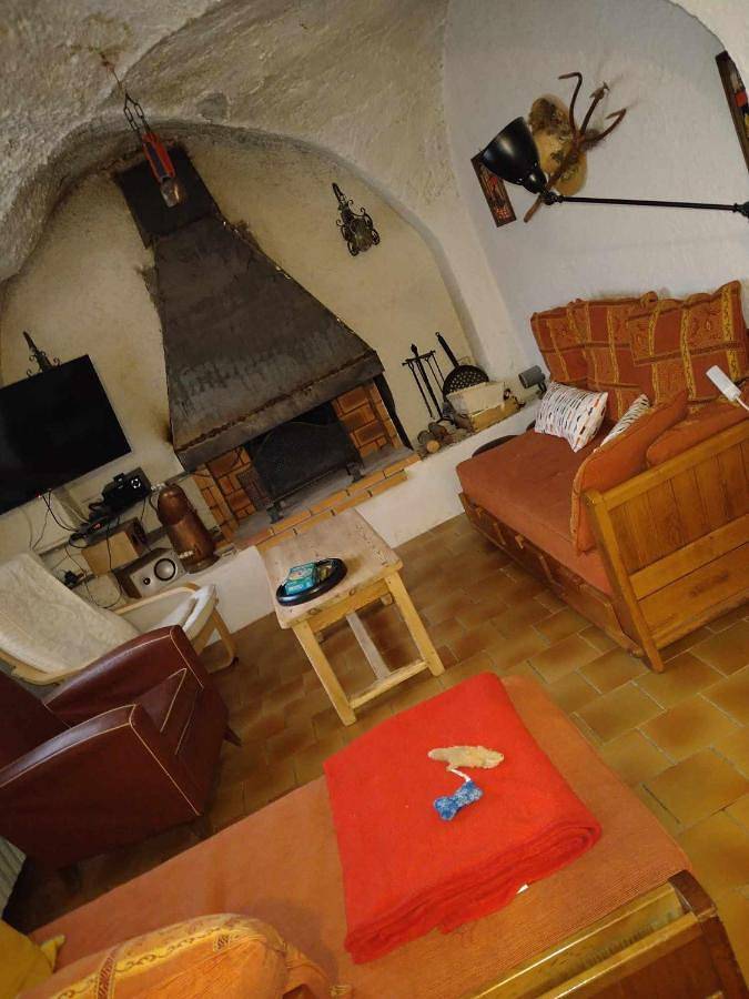 Three-Bedroom House in Bayons, Région de Forcalquier
