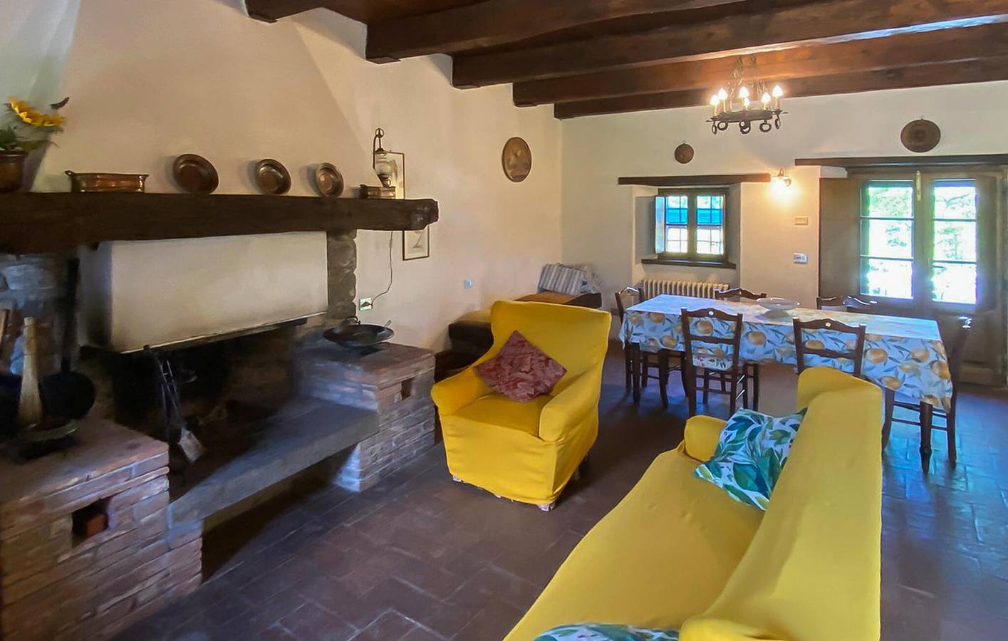 Charmante 2-Zimmer-Wohnung mit Pool in der Nähe des Stadtzentrums von Villa Collemandina in Villa Collemandina, Garfagnana