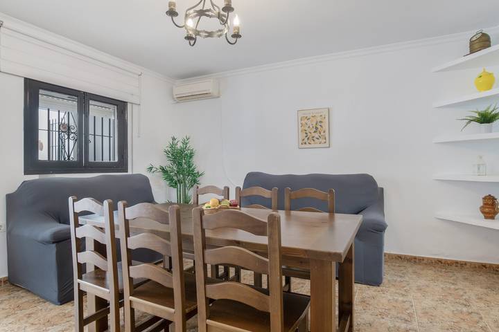 Maison de vacances 'Manuel' avec piscine partagée, Wi-Fi et climatisation in Conil de la Frontera, Costa de la Luz