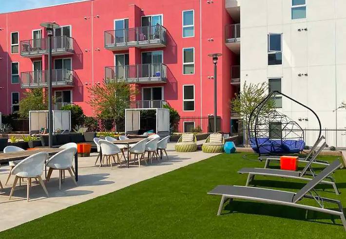 Gîte pour 5 personnes, avec terrasse, animaux acceptés à Los Angeles - 3