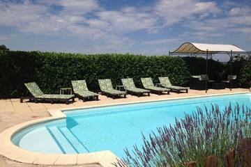 Agriturismo pour 8 personnes, avec jardin à Saint-Étienne-des-Oullières