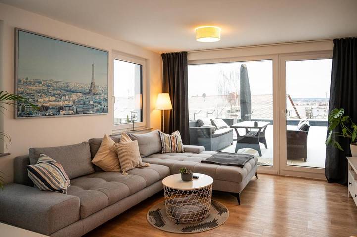 Ferienwohnung für 7 Personen, mit Balkon und Terrasse sowie Ausblick in Filderstadt