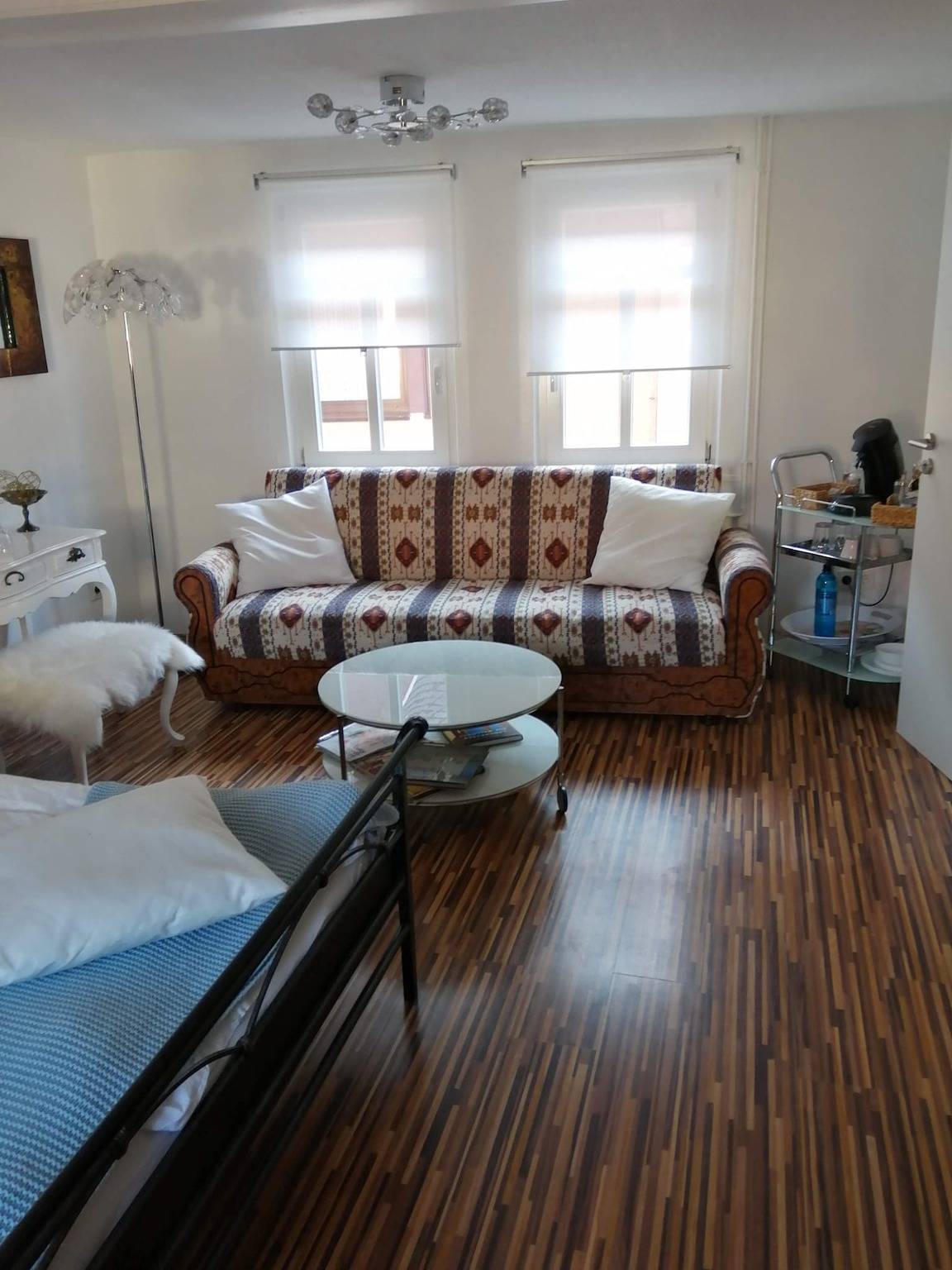 Apartment 'Doppelzimmer' with Shared Terrace and Wi-Fi in Oberursel, Hochtaunuskreis