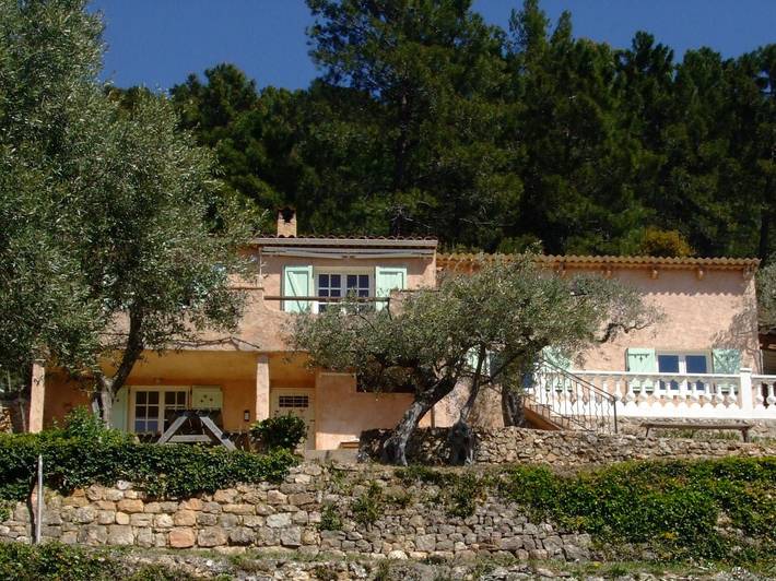 Gîte pour 4 personnes, avec piscine