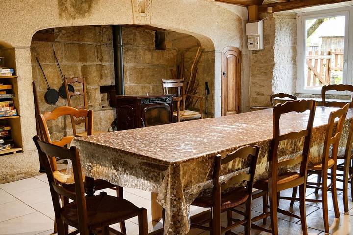 Gîte de charme Portes de l'Aubrac : vue montagne, Wi-Fi, accessible Pmr in Peyre-en-Aubrac, Région de Mende
