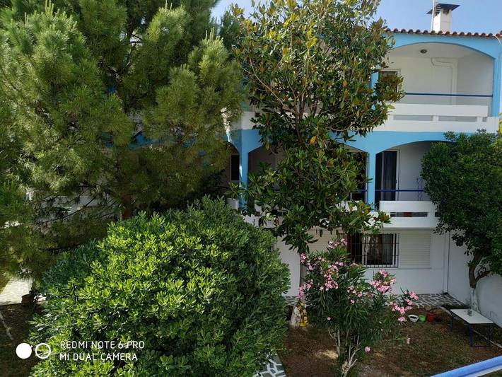 Gîte pour 6 personnes, avec jardin et vue dans Érétrie