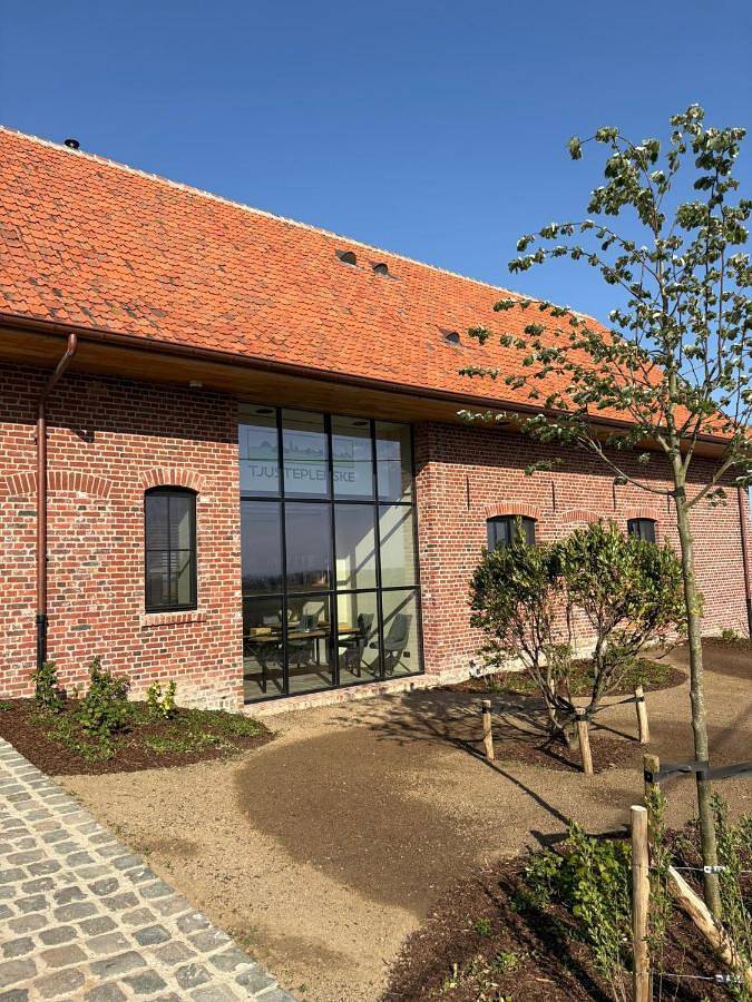 Chambre d’hôte pour 5 personnes, avec vue ainsi que jardin et piscine dans Neuve-Église - 3