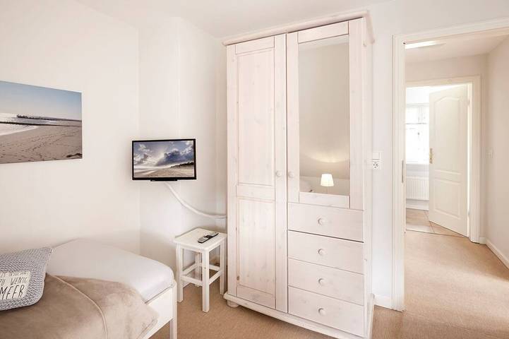 Ferienhaus für 6 Personen, mit Terrasse und Sauna sowie Garten, mit Haustier in Alkersum - 4