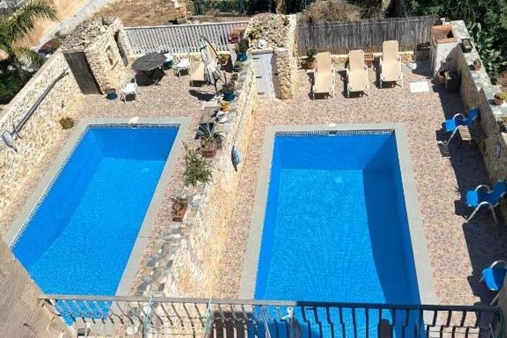 Vacation rental for 20 people, with Balcony in Malta