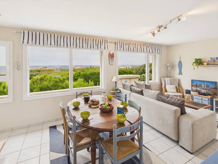 Location de vacances pour 6 personnes, avec terrasse et jardin dans Saint-Guénolé