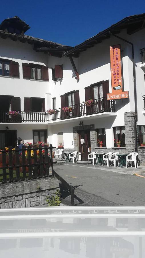 Chambre d’hôte pour 2 personnes, avec vue ainsi que jardin et balcon à La Thuile - 4