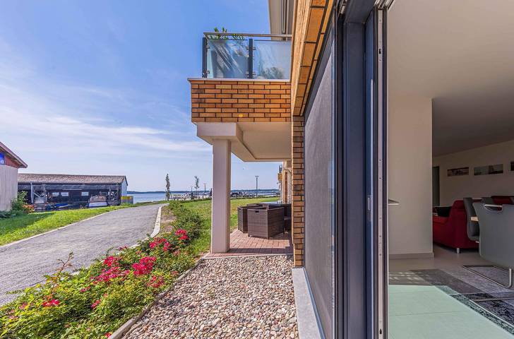 Ferienwohnung für 6 Personen, mit Terrasse und Sauna sowie Seeblick