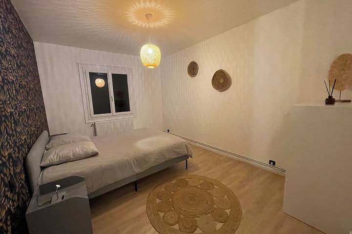 Location de vacances pour 12 personnes, avec terrasse et jardin à Talais - 2