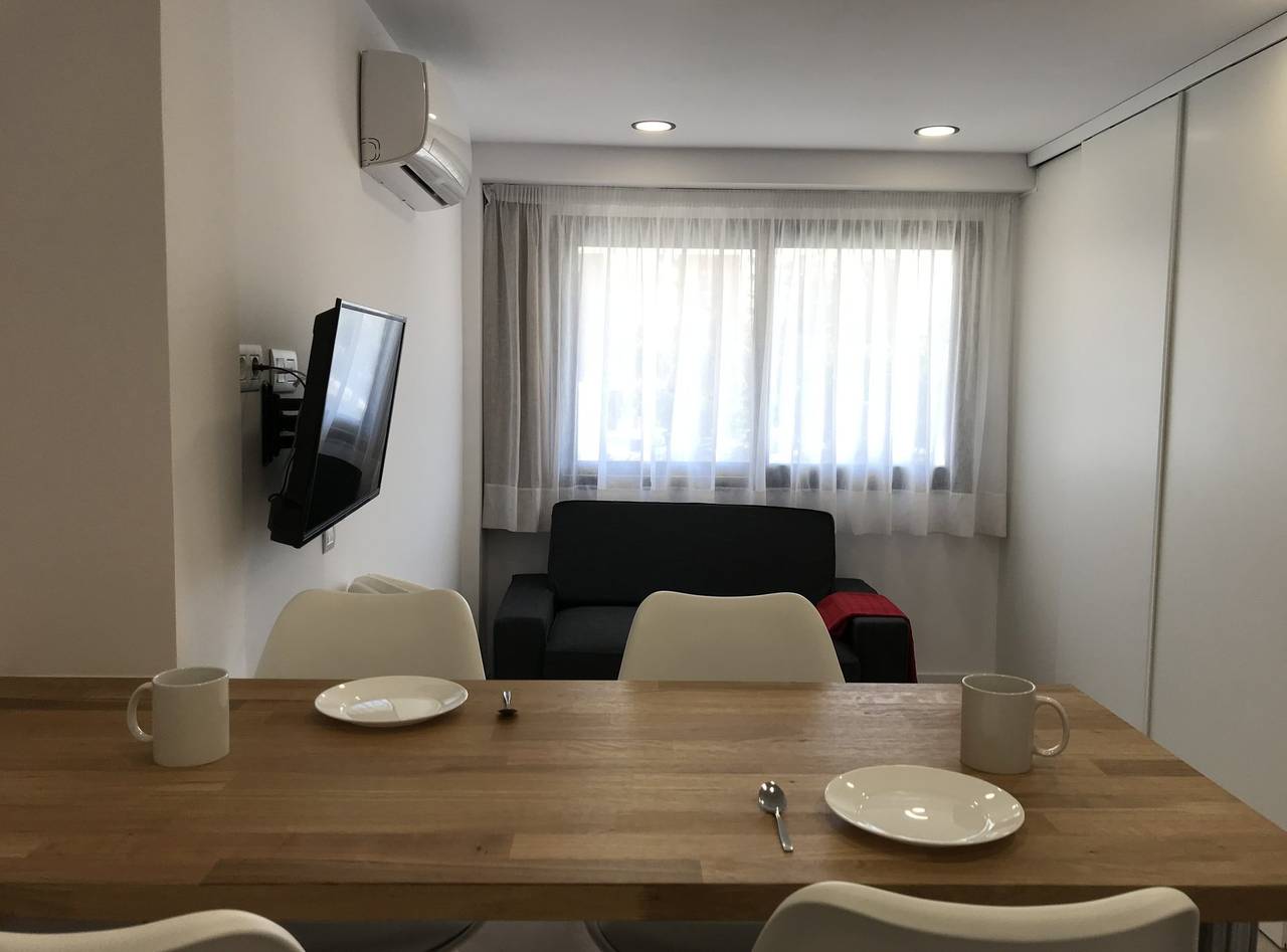 Apartamento entero, Reig 5. Apartment up to 3 pax. Valencia in Valencia, Costa de Valencia