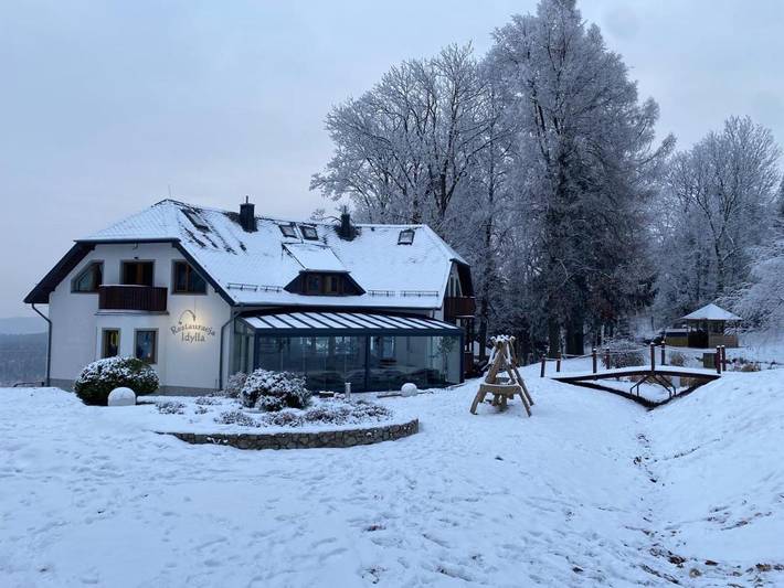 Pension voor 2 personen, with terras and sauna as well as whirlpool and tuin in Polen