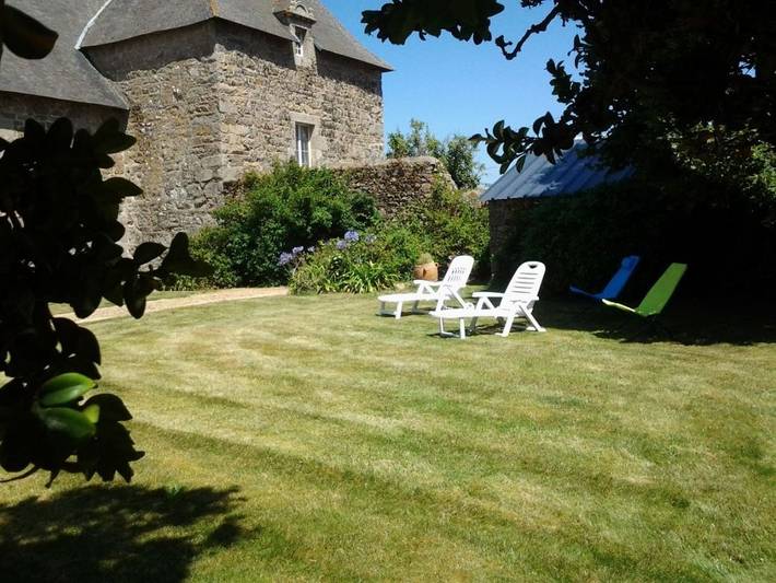 Gîte pour 4 personnes, avec jardin, animaux acceptés à Lanmodez - 3