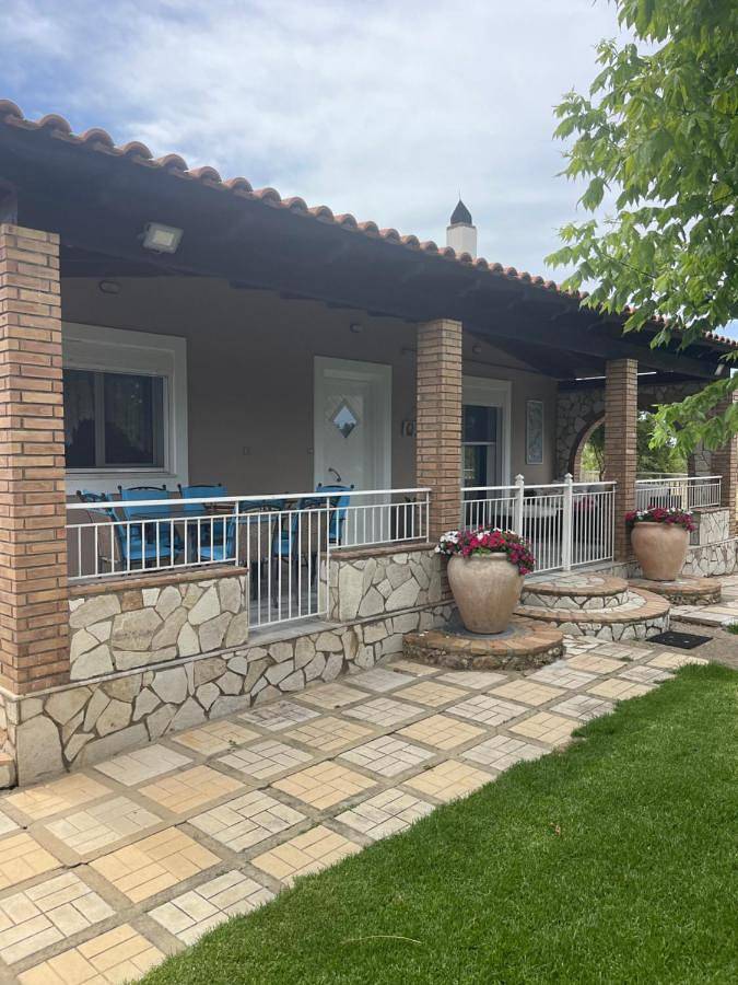 Ferienhaus für 6 Personen, mit Ausblick und Garten in Agios Ilias - 2