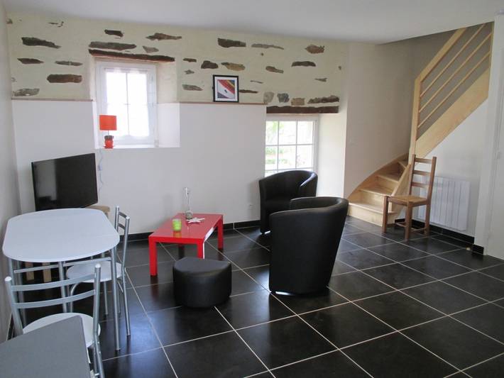 Gîte pour 2 personnes, avec terrasse ainsi que jardin et piscine à Langoat - 4