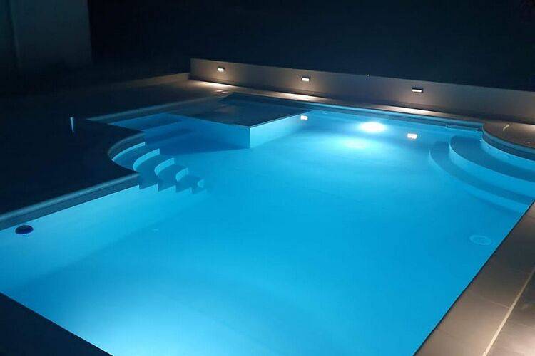 Appartamento vacanze a Salona a partire da 128€ a notte