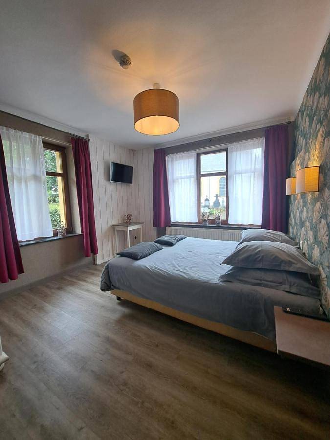 Gîte pour 10 personnes, avec terrasse et sauna, animaux acceptés à Bertrix - 3