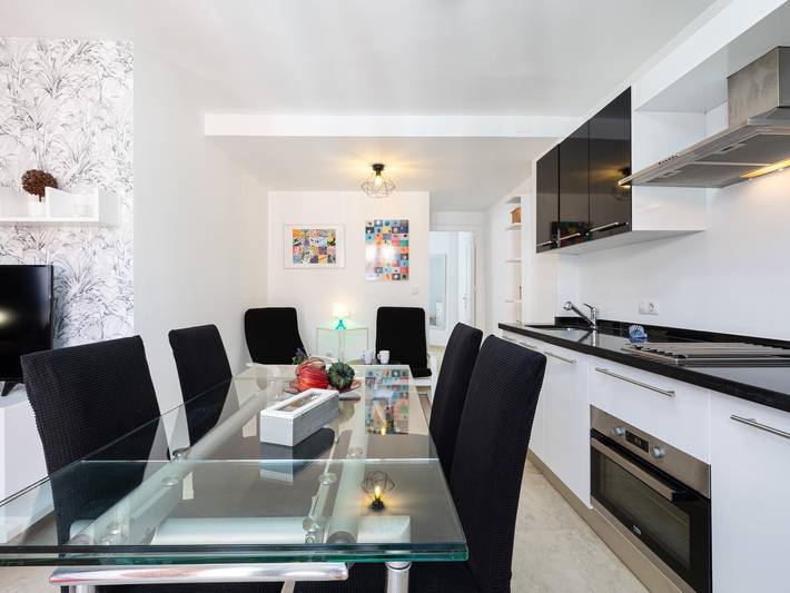 Ganze Ferienwohnung, Ferienwohnung für 4 Personen mit Balkon/Terrasse in Altstadt Málaga, Malaga