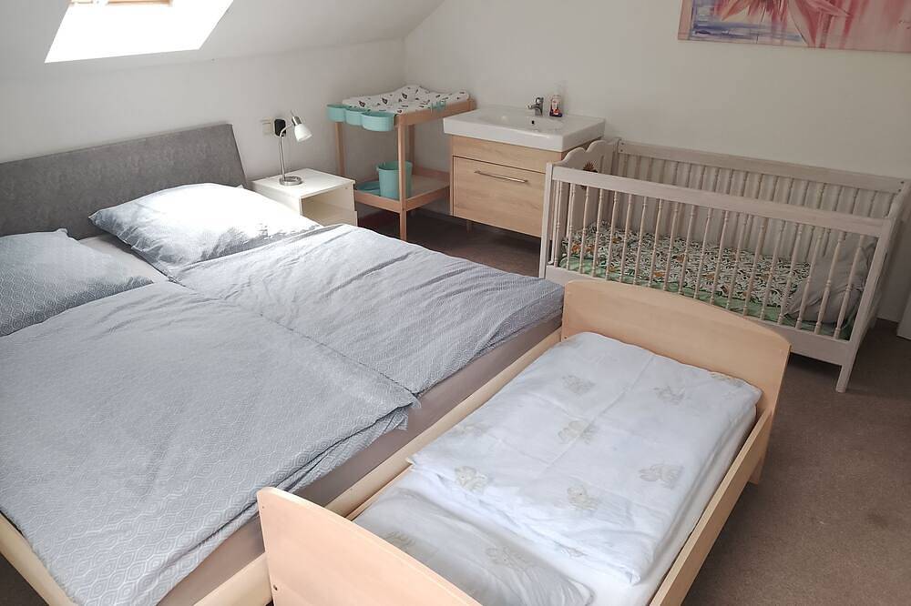 Ganze Wohnung, Ferienwohnung Böhrer im schönen Leinleitertal in Heiligenstadt, Fränkische Schweiz