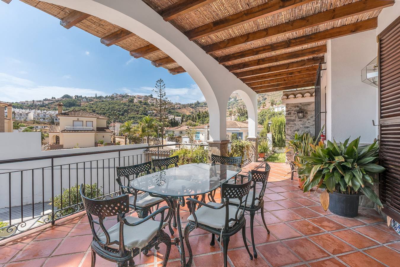 Villa 'Espectacular  En La Costa' with Private Pool, Wi-Fi and Air Conditioning in Velilla-Taramay, Almuñecar