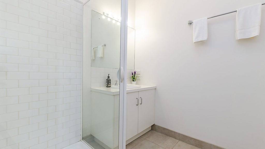 Mariner am East Beach in Port Fairy, Shire of Moyne