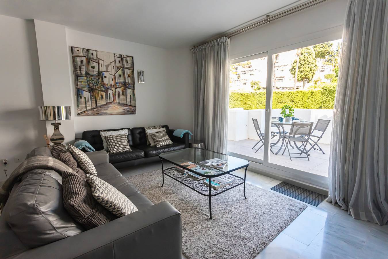 Entire apartment, Ivy B2 in Marbella West, Marbella