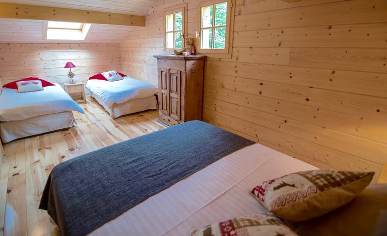 Chalet pour 8 personnes, avec terrasse ainsi que vue sur le lac et jardin sur le Lac d'Annecy - 3