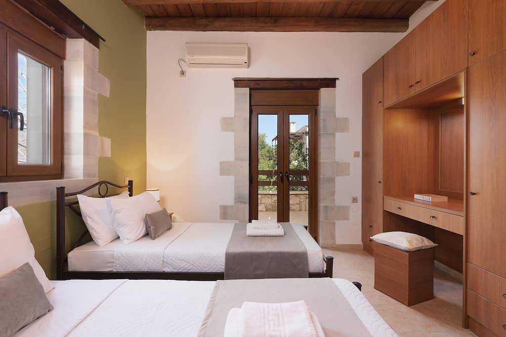 Koules Estate-Daphne, with Pool & Bbq, an Agricultural barn for Nature lovers in Rethymno und Umgebung